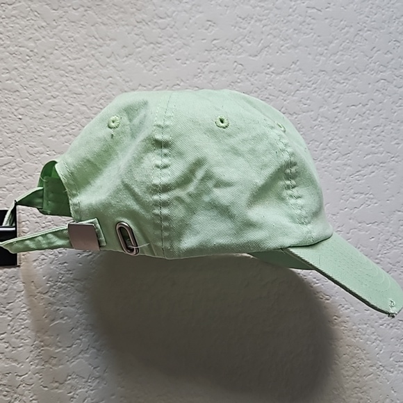 Light green hula dancer cap - Picture 4 of 5
